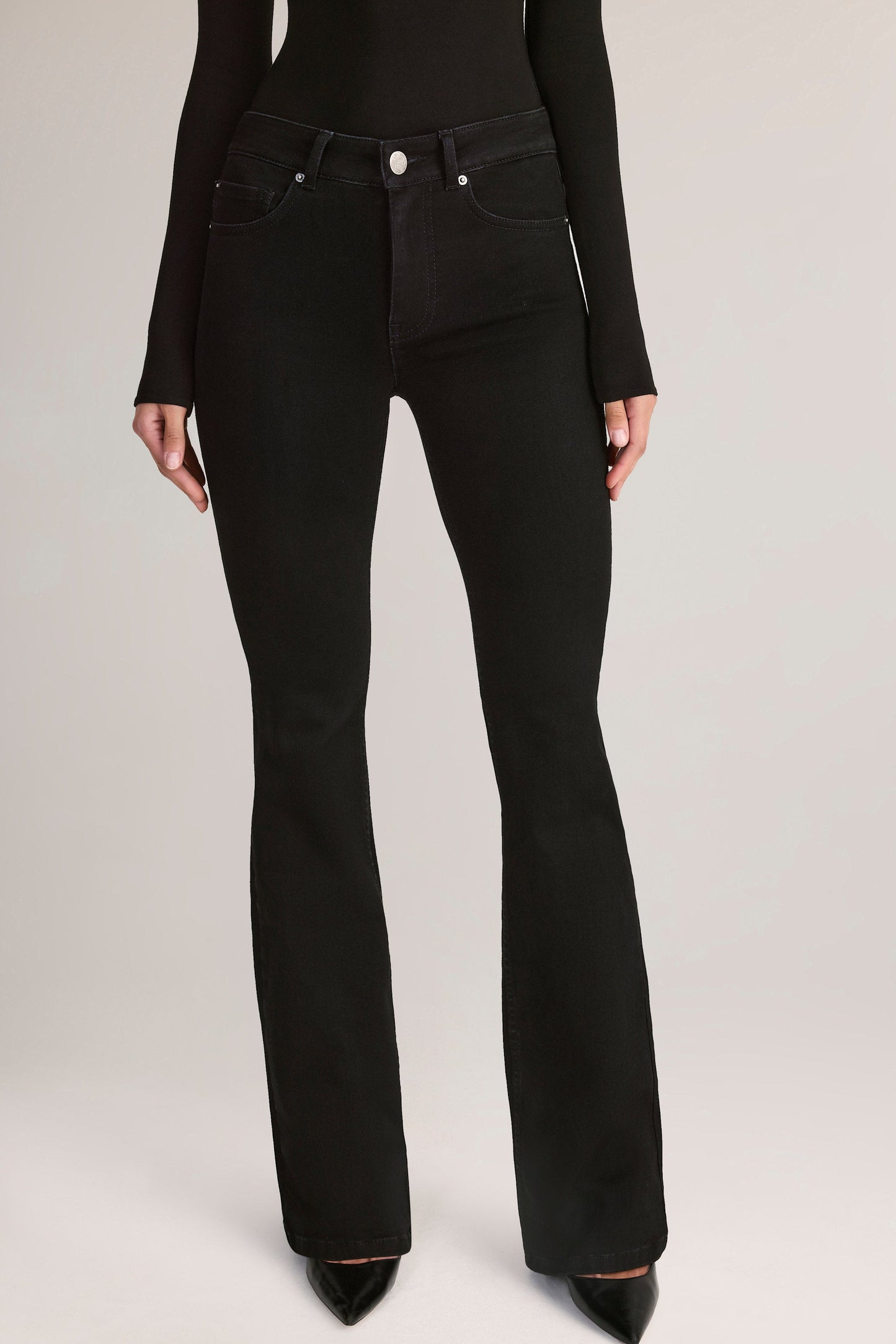 Denim Mid-Rise Flared Jeans in Black